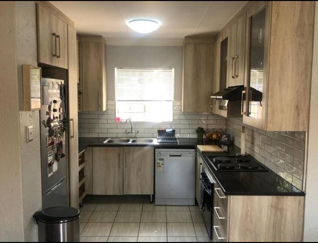 2 BEDROOM PROPERTY TO RENT IN FAIRLAND